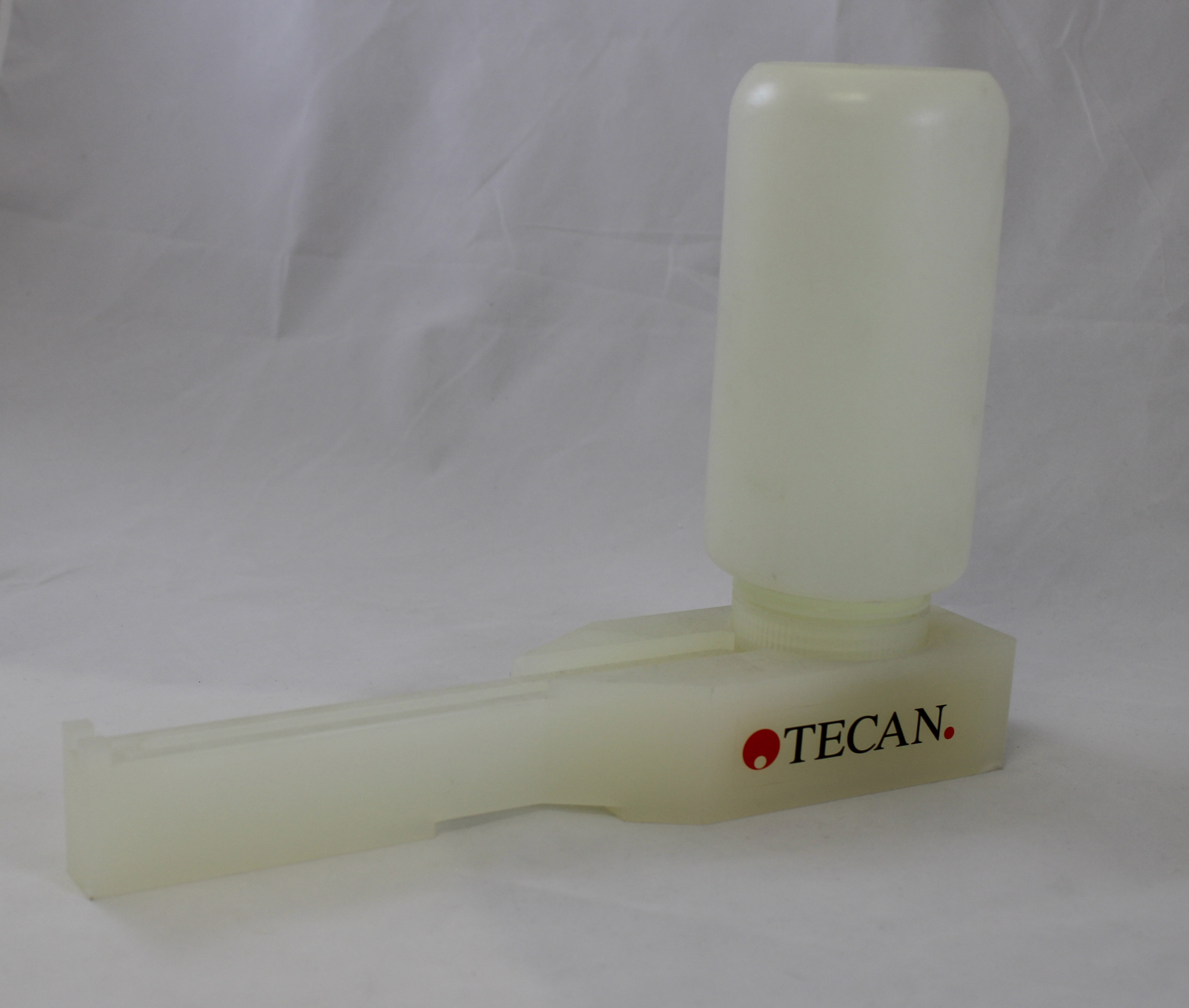 Tecan reagent feeder