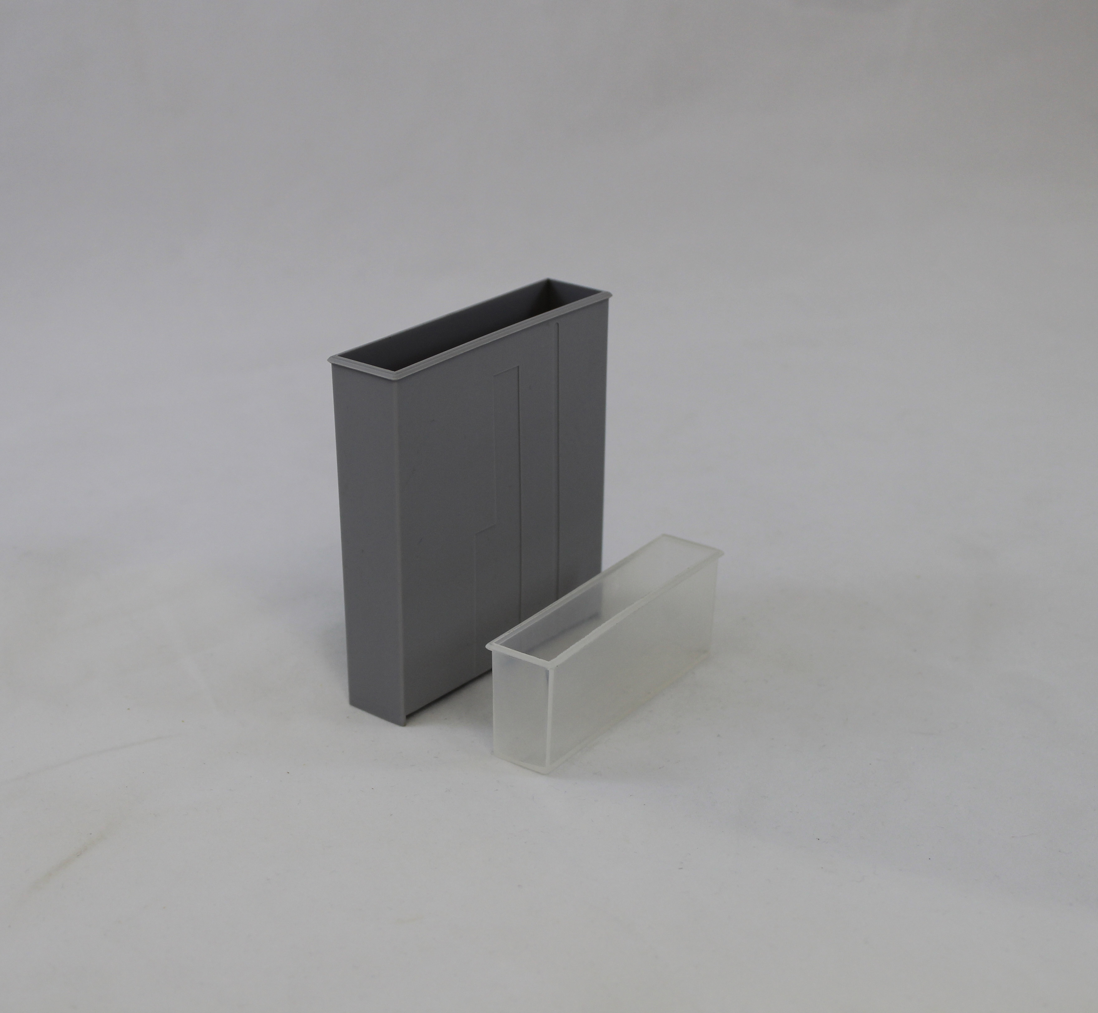 Disposable troughs 100 ml and 25 ml insert