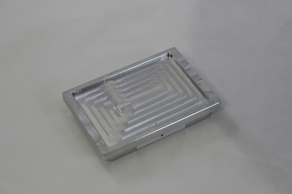 Back of 384 microplate adapter